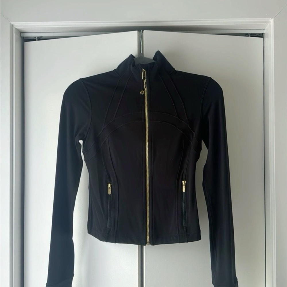 Lululemon Define Crop Jacket *Black with Gold Zipper